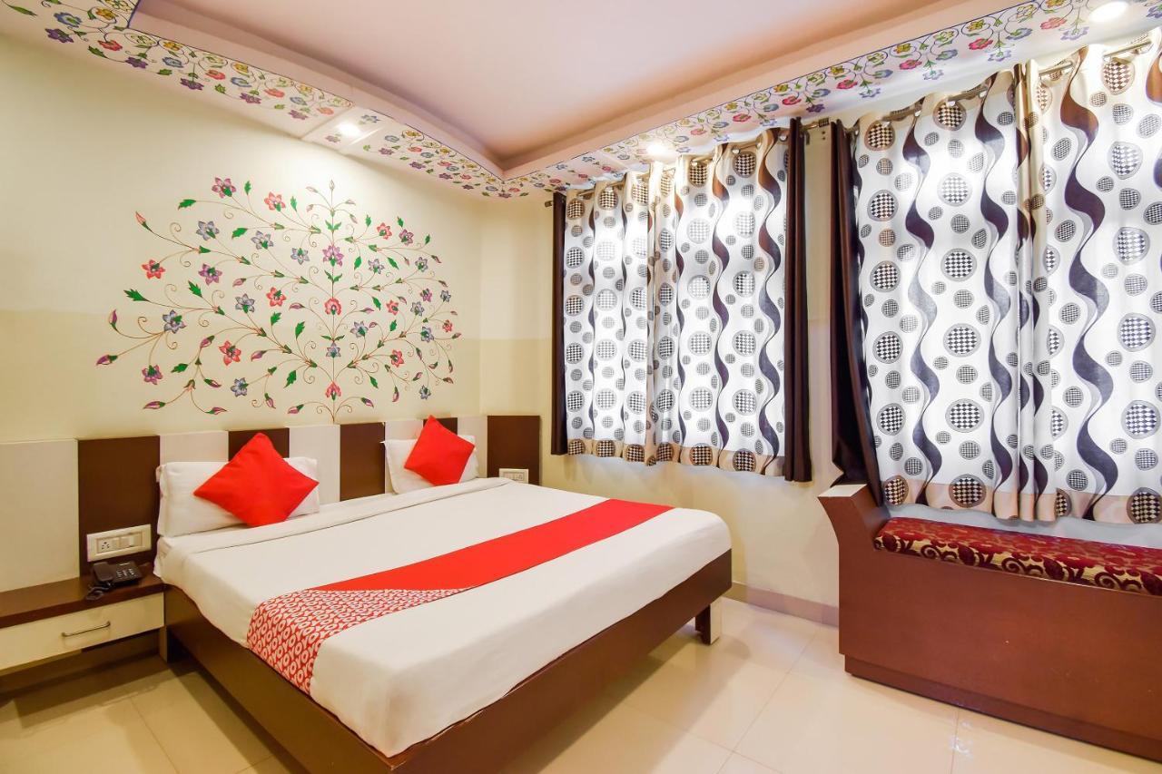 OYO 11389 Hotel NG Palace Jaipur Buitenkant foto