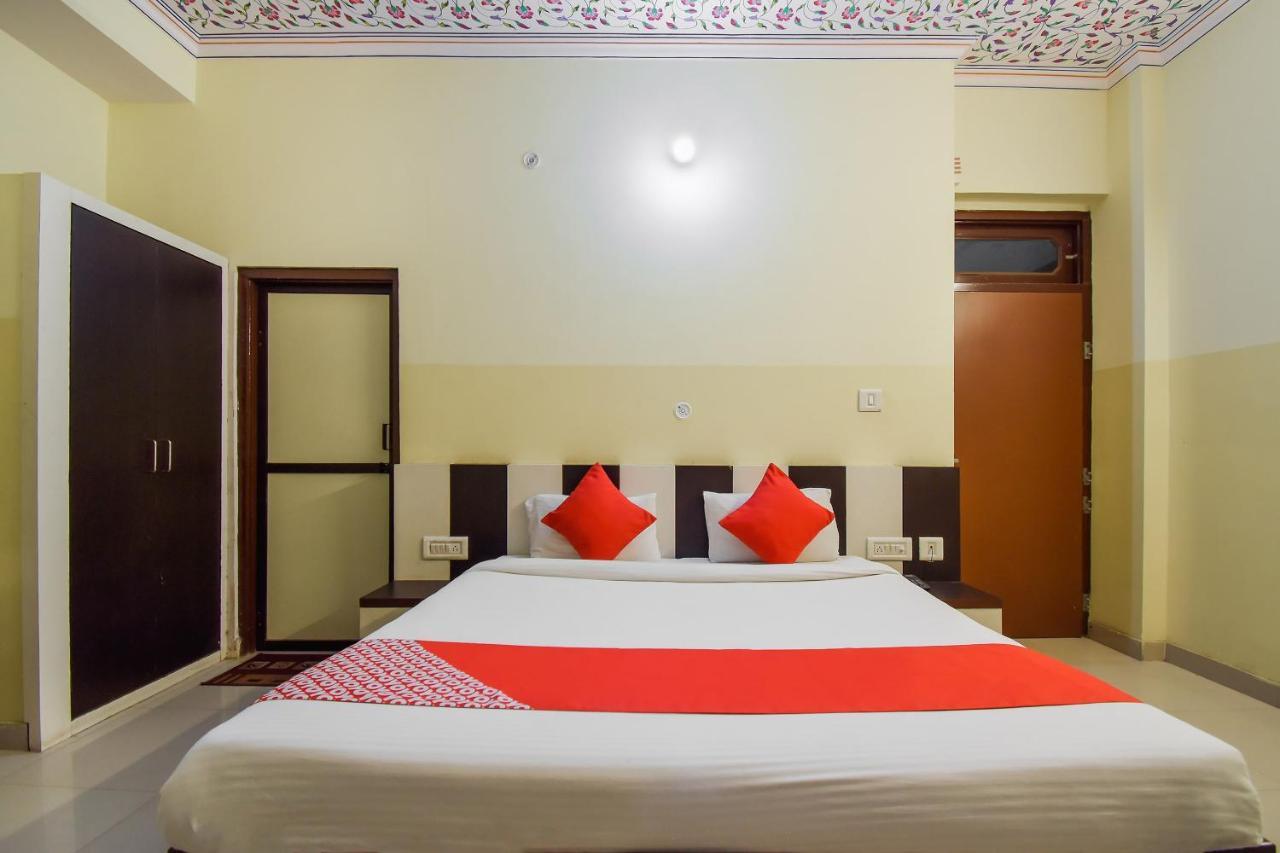 OYO 11389 Hotel NG Palace Jaipur Buitenkant foto